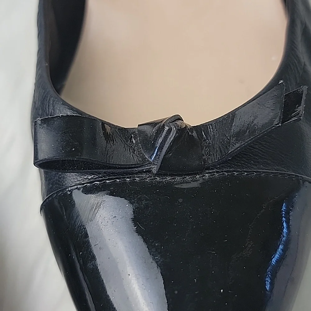 COLE HAAN Black Leather Patent Cap Toe Bow Preppy Office Casual Ballet Flats 9.5